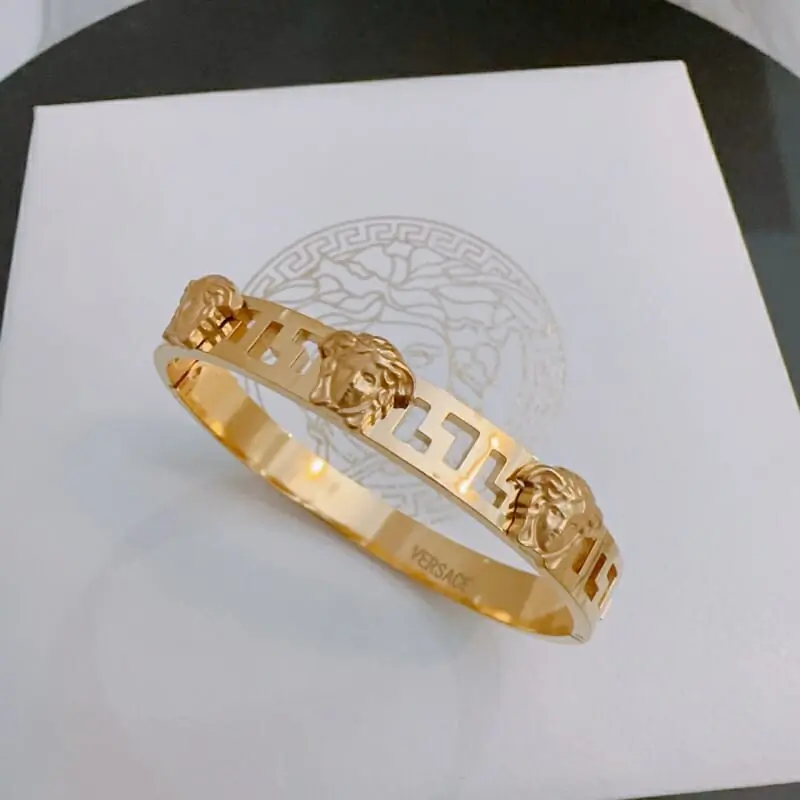 versace bracelets s_12241461